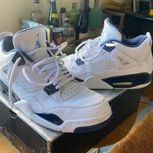 Jordan Retro 4 (used- sold as is) 10.5. No box